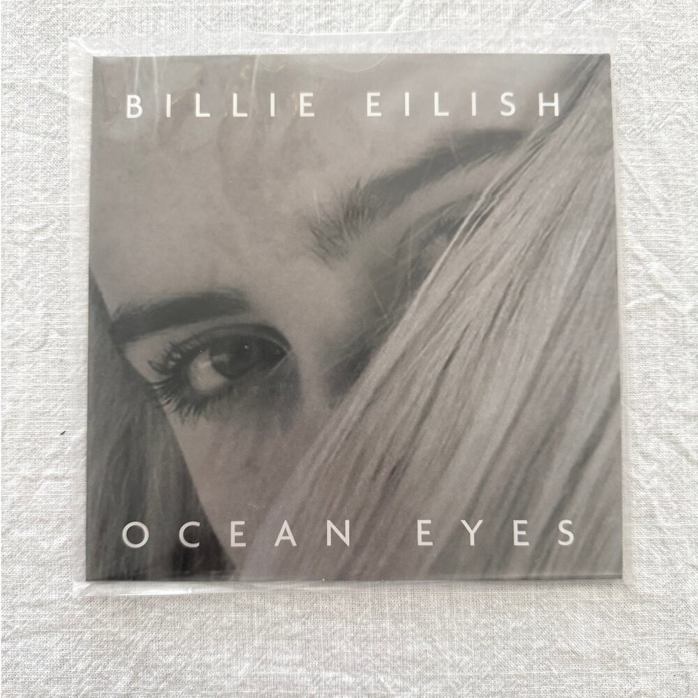 Billie Eilish | limited edition Ocean Eyes 7" vinyl translucent turquoise record